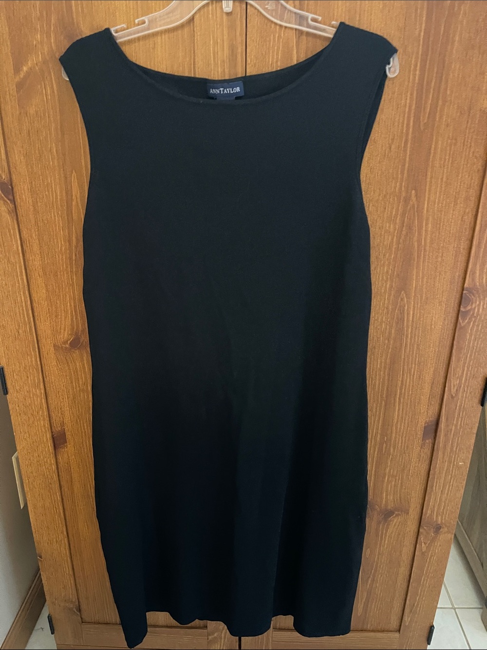 Ann Taylor Black Sleeveless Dress